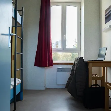 Hostel Hi Genets